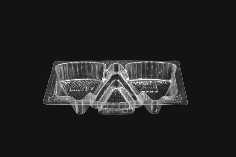 DMD 37 - 3 Cavity Petticoat Tail Tray